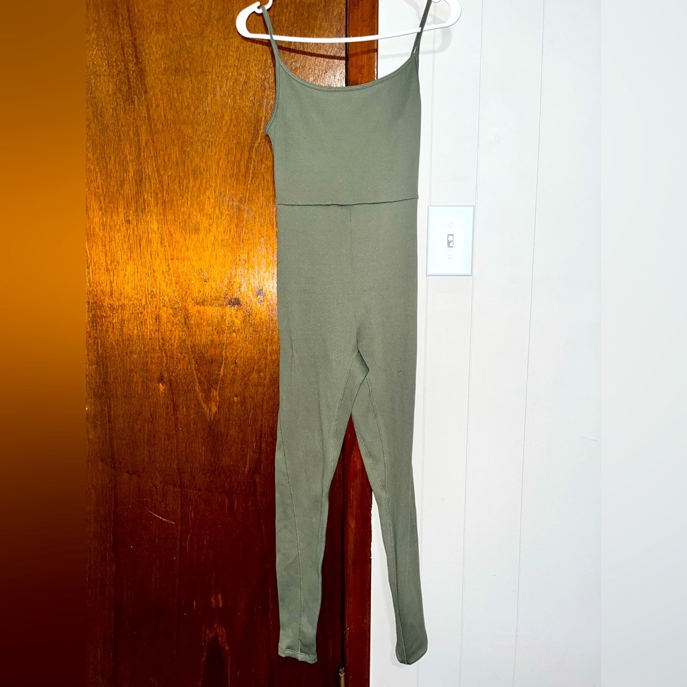 One piece jumper